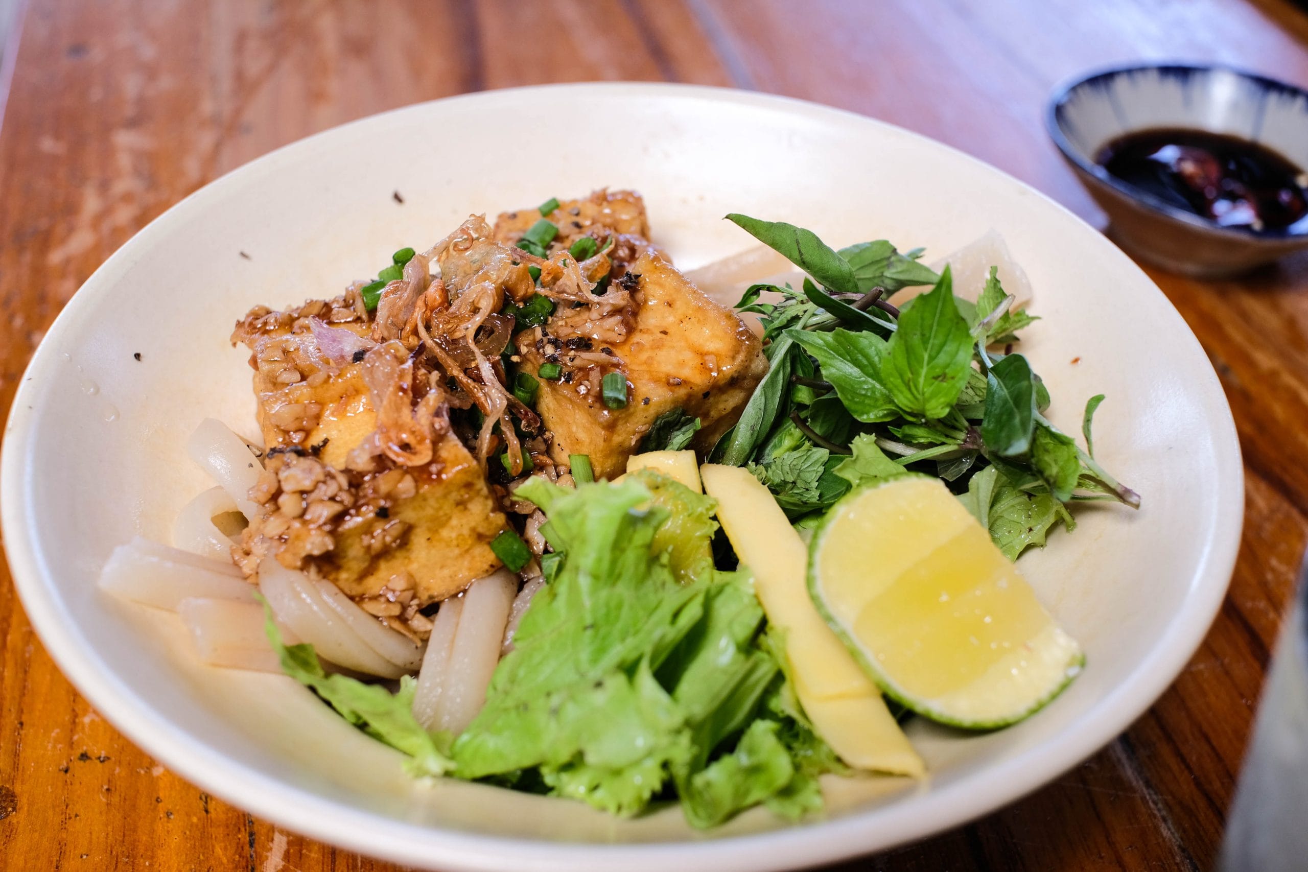 Cao lau noodles with tofu - Image 2