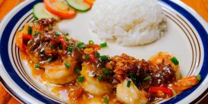 Sauteed shrimps with tamarind