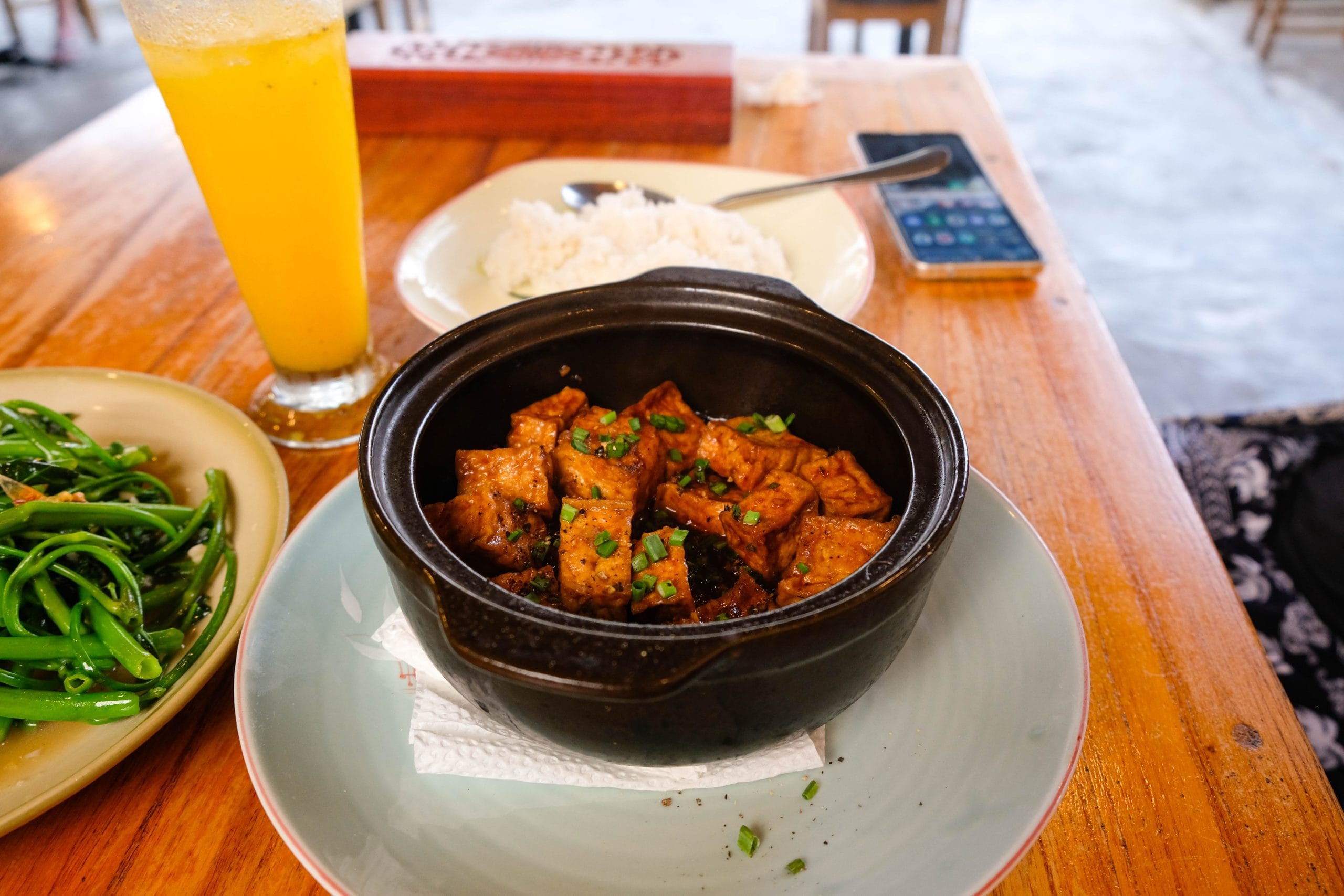 Braised tofu in clay pot - Image 4