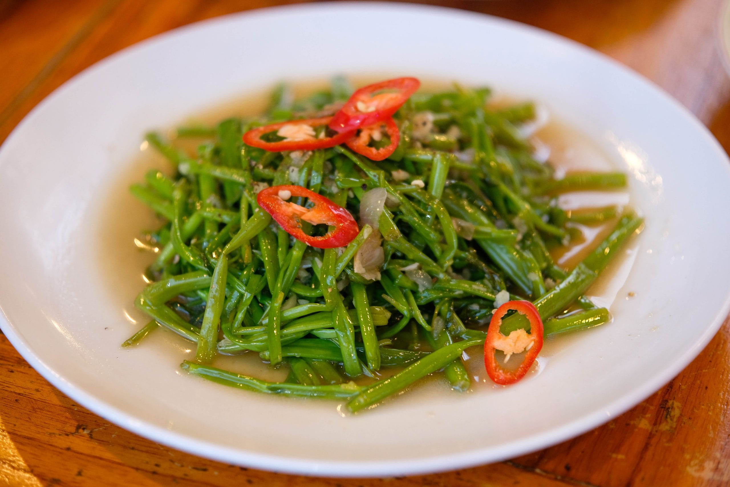 Sauteed morning glory with garlic - Image 3