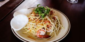 Papaya salad with shrimp and squid