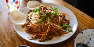 Papaya/ Mango salad with chicken - gluten free