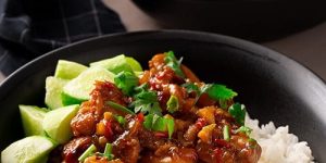 Sauteed chicken with chilli and lemongrass