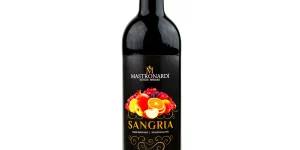 Red Sangria wine